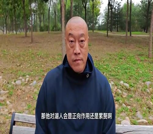 布朗尼常規(guī)賽能上嗎馬健：不行，他的進攻達不到真正后衛(wèi)的標(biāo)準(zhǔn)