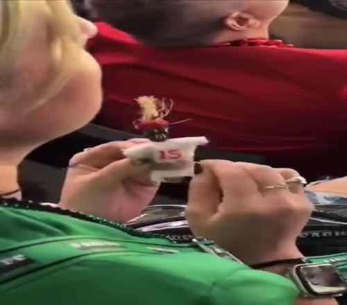 老外也有針扎小人完了，核心科技被學(xué)走了