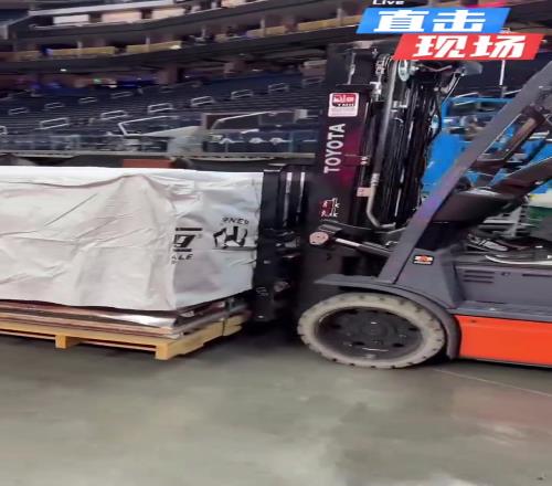 原來全明星周末的地板是拼的呀！