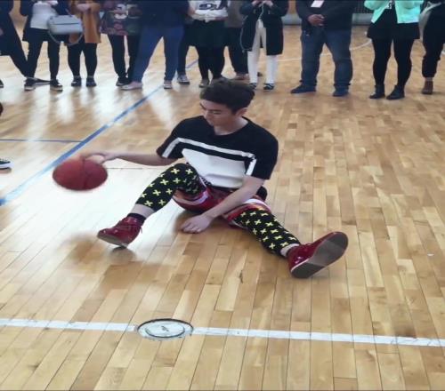 他是真的沒有偶像包袱啊！