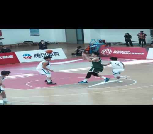 全場(chǎng)進(jìn)攻沒(méi)運(yùn)球，這個(gè)隊(duì)伍很厲害！