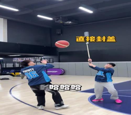 亞馬防不了平常球??！有請(qǐng)文班冠馬吧