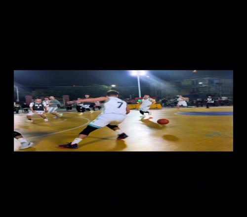 犯規(guī)了嗎一直思來想去這個球，是合理對抗，還是...