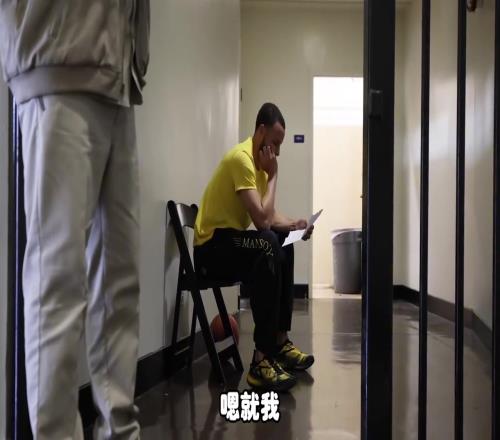 杨毅:我觉得现在37岁的库里,比十年前27岁的库里还厉害!