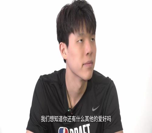 约基奇铁粉!杨瀚森:玩游戏的时候最喜欢用约老师和贝尔坦斯