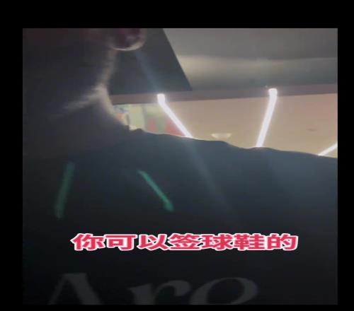 拉塞尔中国行与粉丝双向奔赴!没有一点架子看起来人挺好!