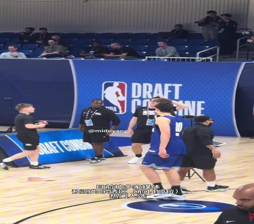 来自俄罗斯的EgorDemin,目前预测第14顺位被NBA选中