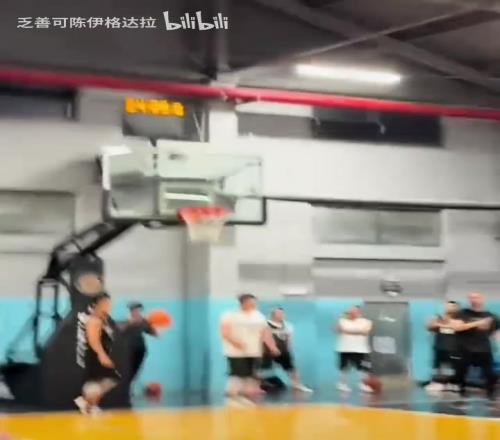 身体真好啊!邓超最近打球的集锦!网友:下快攻意识超强!