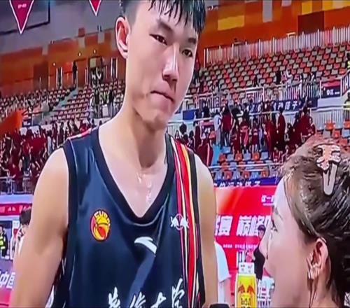 小夥子敢說啊張高銘：打這麽久海角HJDO43.CCM都沒人抽筋，反觀清華...