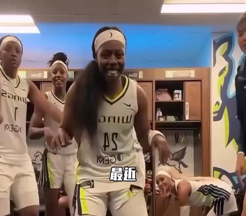 打成一片！李月汝wnba飛翼隊無縫銜接！小寶笑容回來了！