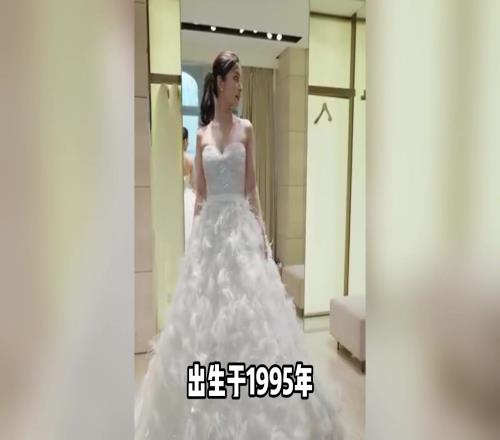 日本國腳堂安律結婚，老婆是美妝博主明鬆美玖