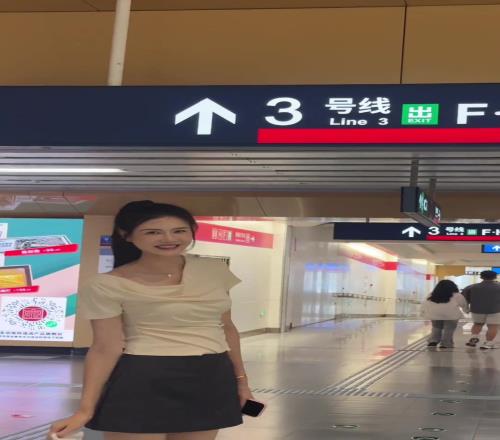 回头率老高了!前女篮国手许诺:两米女生沉浸式逛街好多人啊