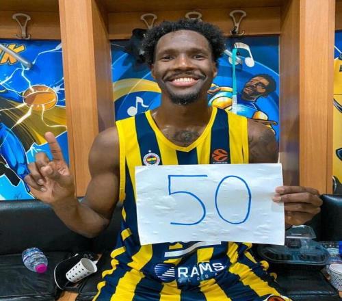 他在NBA的兩次進球,隔了2754天