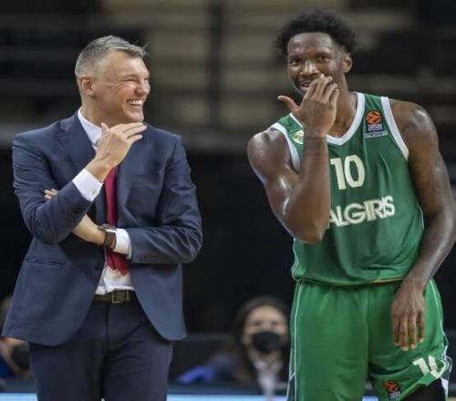 他在NBA的兩次進球,隔了2754天