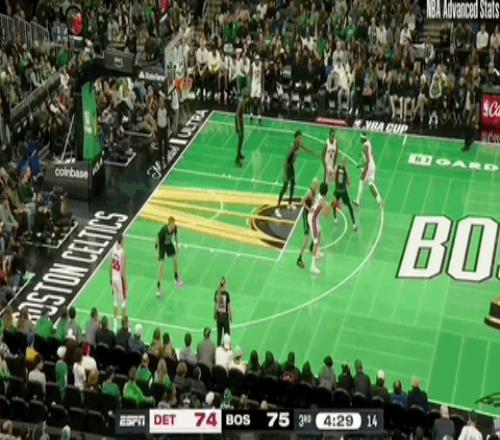 這個27號光頭，就是你們說的塔圖姆吧