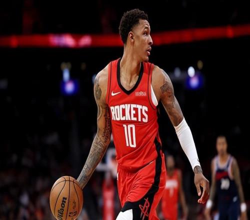 面對弱旅確實是起到了作用，火箭鋒線新星能否保持這樣的水準(zhǔn)呢