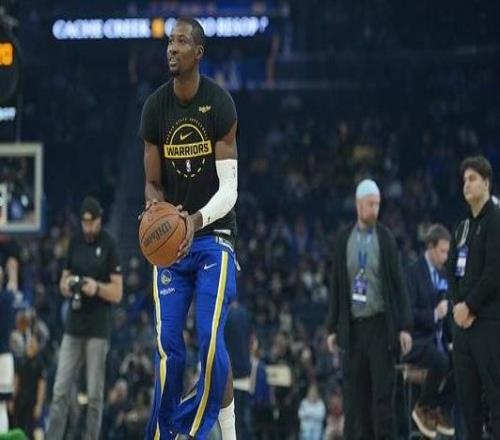 科爾談庫(kù)明加能否回歸輪換：他需要比賽節(jié)奏目前還沒走到那一步