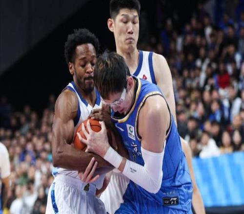 北京主場迎戰(zhàn)廣東拒絕連??！曾凡博迎來賽季首秀，杜鋒斗法許利民