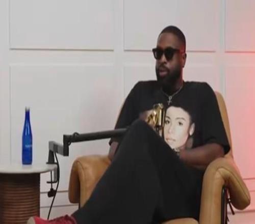 韋德：哈登確實(shí)與06年的我相似，我們都能突破給隊(duì)友創(chuàng)造機(jī)會(huì)