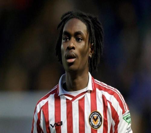 英媒：曼聯(lián)從英乙召回外租后衛(wèi)阿爾喬弗里，哈里森也即將歸隊(duì)