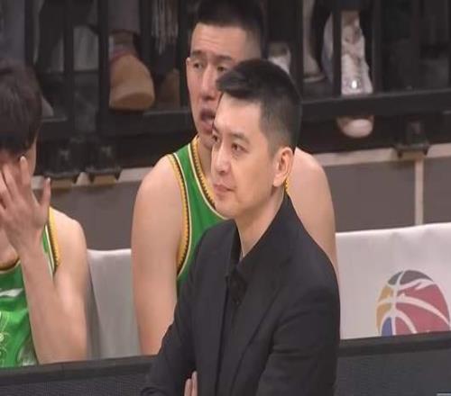 楊鳴透露外援更換計(jì)劃，遼籃球迷心碎了，靠他們能打進(jìn)季后賽嗎