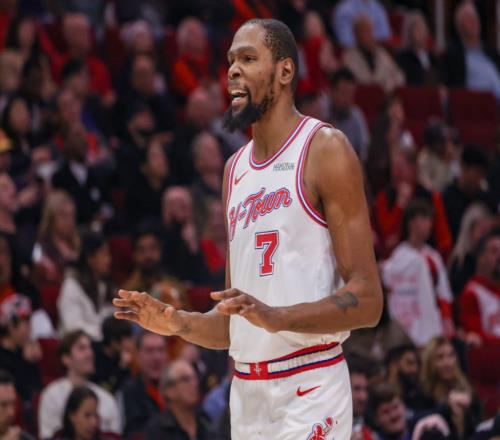 杜蘭特你太狠了，37歲再破紀(jì)錄，火箭升空，9000萬(wàn)續(xù)約實(shí)至名歸