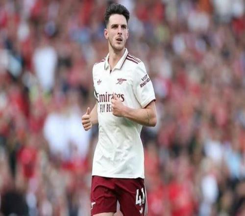 跟隊(duì)：賴斯隨隊(duì)出征伯恩茅斯，今早也參與了球隊(duì)賽前散步環(huán)節(jié)