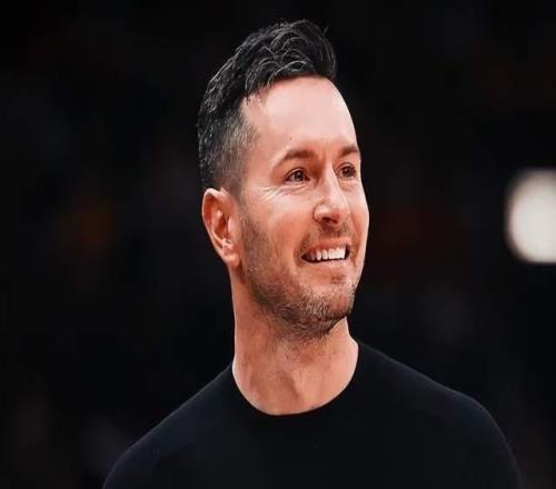 轟31+9+6！主動犧牲打無球，雷迪克感謝老詹，東契奇也說出心里話