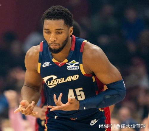 掘金被逆轉(zhuǎn)！穆雷34+7高開低走，米切爾33+6加蘭立功，莫布里犯錯