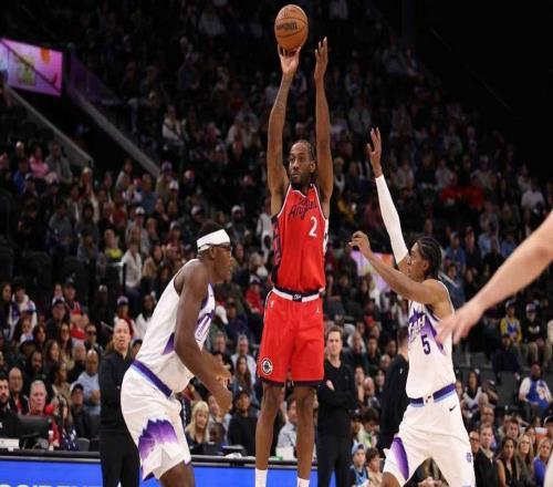 硬漢，快船隊科懷倫納德鼻血直流，卻依然輕松砍45分帶隊6連勝