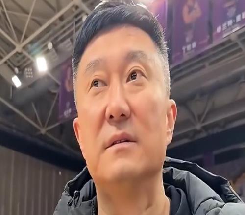 傷一套主力！杜鋒談廣東傷病潮：很難解決我和朱芳雨也不能上去打