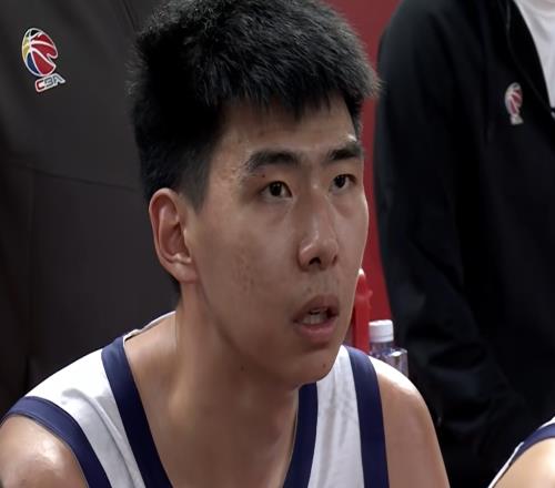 厲害！2米26徐昕，6次蓋帽球迷：打出CBA頂級中鋒水平