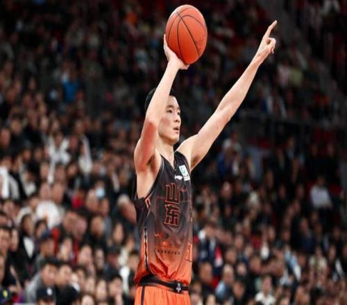 17分+18分+21分！失意射手換隊(duì)后重新崛起，山東男籃真是撿到寶了