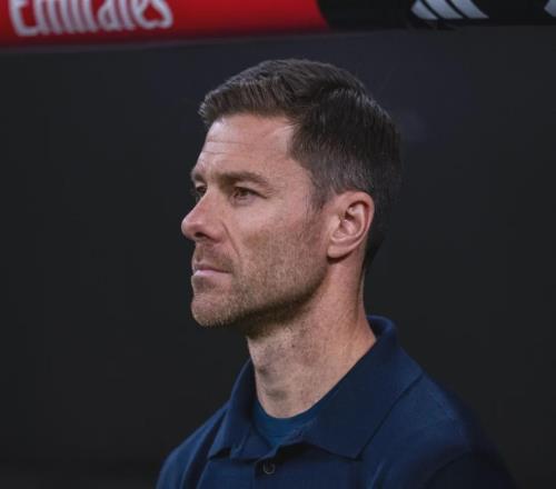 阿隆索：皇馬正關(guān)注市場(chǎng)！坎塞洛想重返巴薩！切爾西接近任命新帥