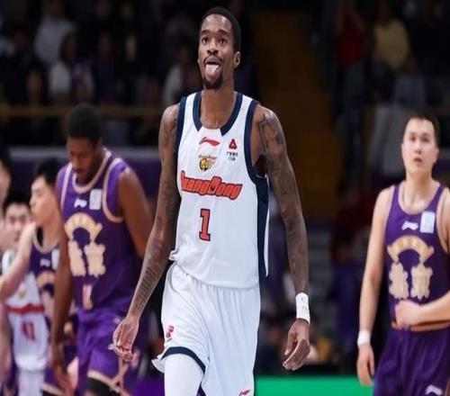 徐杰缺陣！廣東險勝北控，3人表現(xiàn)優(yōu)秀，5人勉強及格，新援太低迷