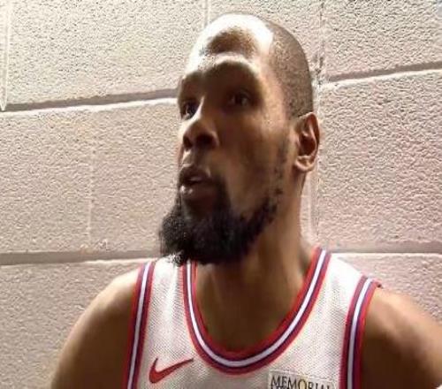 杜兰特：希望申京可以早日康复，在此之前我们要打得更加努力