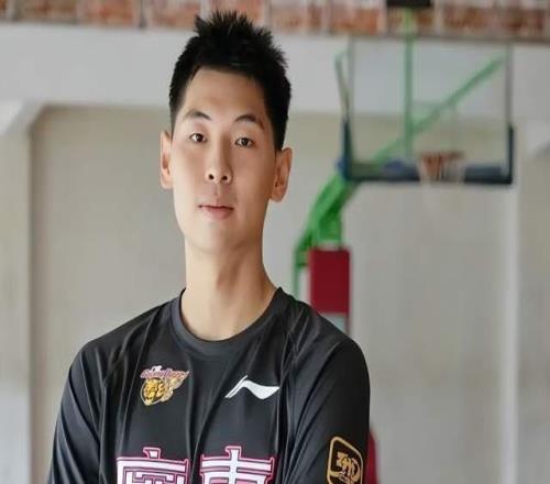 CBA最新消息！遼寧男籃簽約強(qiáng)力外援，崔永熙第一階段報(bào)銷