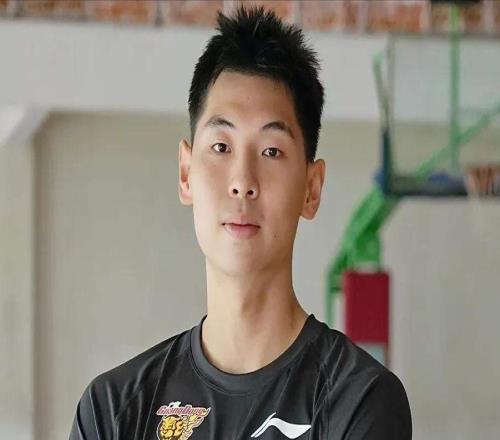 廣東3消息！徐杰深夜發(fā)聲，崔永熙官宣第一階段報(bào)銷，徐昕被重罰