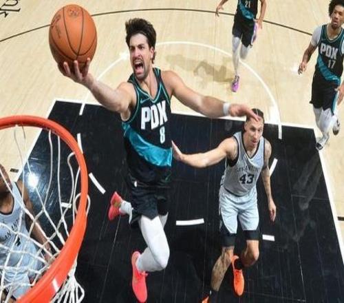 阿夫迪亞29+11+10科內(nèi)特23+8+5開拓者險勝馬刺