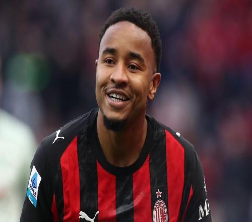 記者：費(fèi)內(nèi)巴切將恩昆庫視為鋒線首選，預(yù)計會直接找米蘭談判