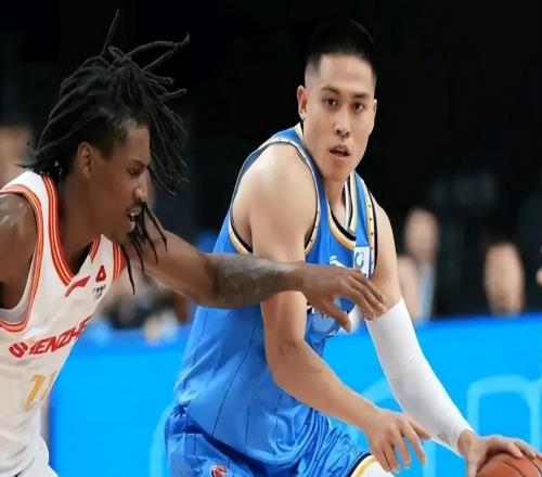 拿600万！4中0就得1分，北京揪出最大软蛋，他打得真差啊