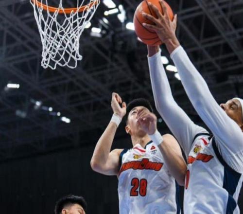 不是薩林杰，也不是薩姆納！另一人才是廣東險勝之夜最大的收獲！