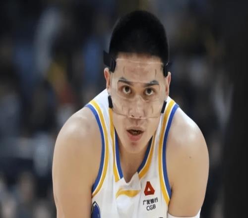 北京7477广厦球员评价：周琦满分，2人及格，8人低迷