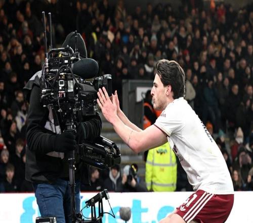 賴斯槍手生涯第二次梅開二度，上一次是歐冠對皇馬任意球雙響