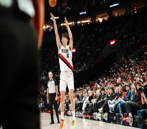 美媒：集锦不能证明杨瀚森是出色的射手，霍华德集锦都有三分