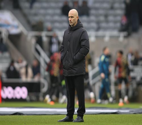 切爾西球迷抗議管理層：反對球員交易場模式，要求重回爭冠之路