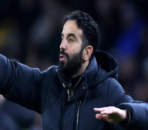 名记：阿莫林拒绝回答转会相关问题，内部或已存在矛盾