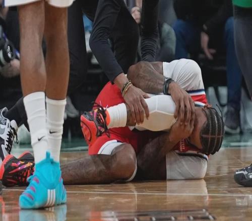 右膝韌帶受傷！至少休戰(zhàn)6周！快船遭遇沉重打擊