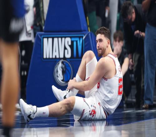 14分鐘6投0中！火箭隊(duì)29歲射手變雞肋技能太單一，交易自用2選1