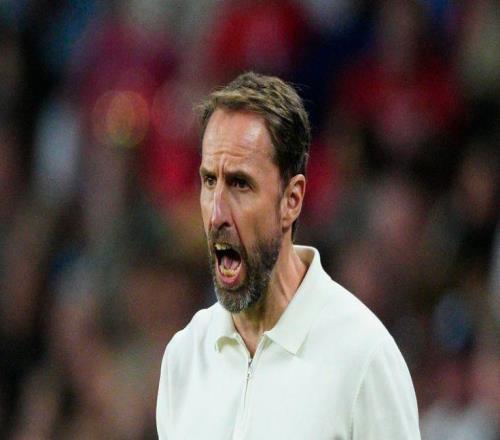 記者：英力士不找經(jīng)理或教練，而是索斯蓋特那樣言聽(tīng)計(jì)從的人